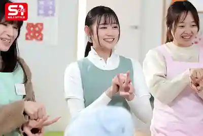 SONE-923 兒子幼兒園的貼心保育員…被家長一撩就hold不住獻身了 ~ 明日葉三葉的劇照15