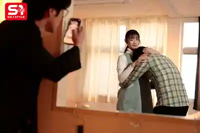 SONE-923 兒子幼兒園的貼心保育員…被家長一撩就hold不住獻身了 ~ 明日葉三葉的劇照10