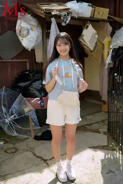 MVSD-663 住垃圾屋裏的宅男叔叔性欲爆表 上門護理的純情小美人被叔叔口水精液糊滿身的變態黏膩中出狂歡 ~ 花守夏歩 的劇照12