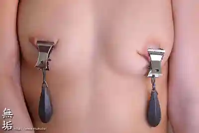 MUDR-338 緊身鐵拘束衣！中世紀歐式鐵刑具肆虐美少女的嬌軀 ~ 倉本菫 的劇照12