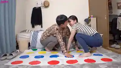 HAWA-362 素人人妻只帶一個套去大學生窩過夜，一晚戴套炮根本滿足不了，忍不住讓小鮮肉兩次真內射！狂野騎乘搖晃雪白軟翹臀的飢渴人妻的劇照19