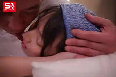 SONE-949 錯過末班車被迫跟癡漢店長相部屋…整晚猥瑣做愛竟讓美少女欲罷不能 ~ 榊原萌 的劇照12