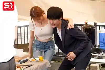 SONE-953 公司燒烤趴瞬間淪陷全員肉棒大開腿…酒後超易推倒人妻OL~ 笹倉彩的劇照10