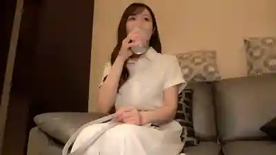 KNMB-111 35歲E杯人妻 半中半外內射中出 ~ 工藤百合 的劇照11