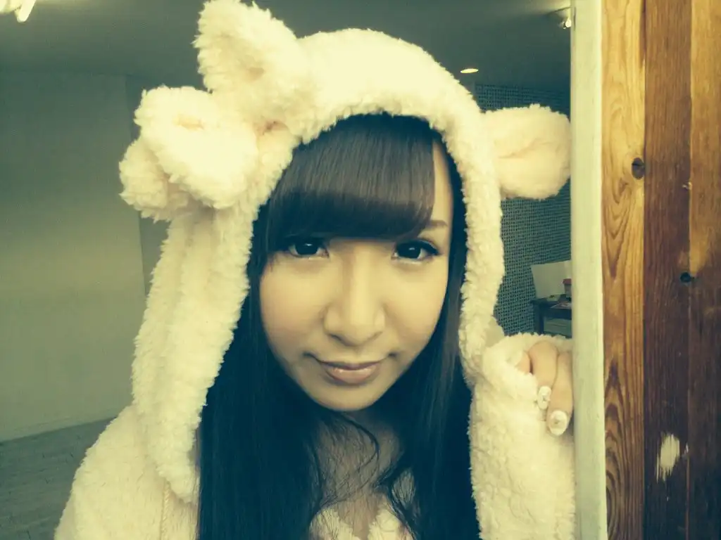 成宮美琴第4張寫真