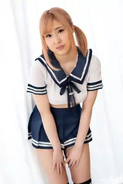 1PON-011322_001 水手服cosplay超撩人全套服務 F杯爆乳晃不停 ~ 御坂恵衣的劇照16