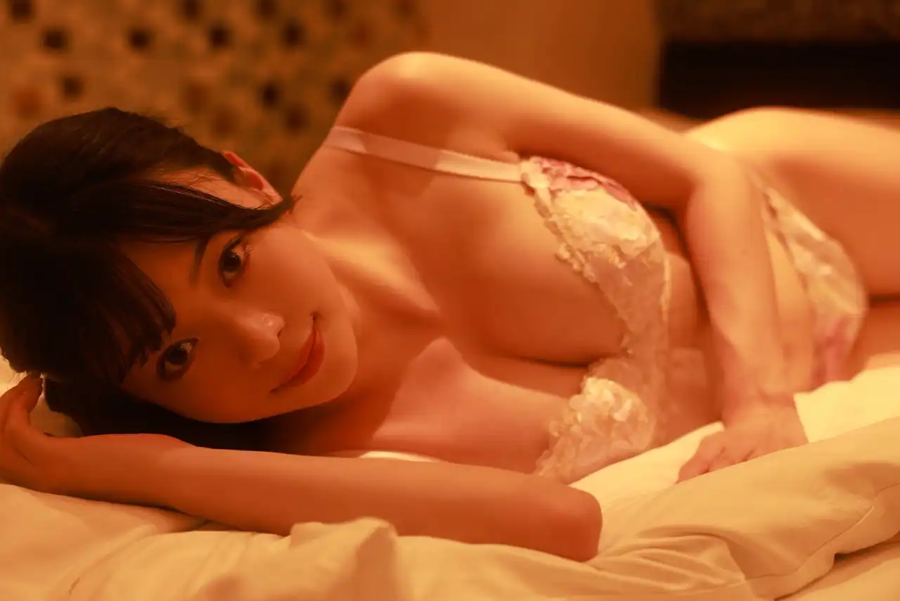 篠宮留衣第50張寫真