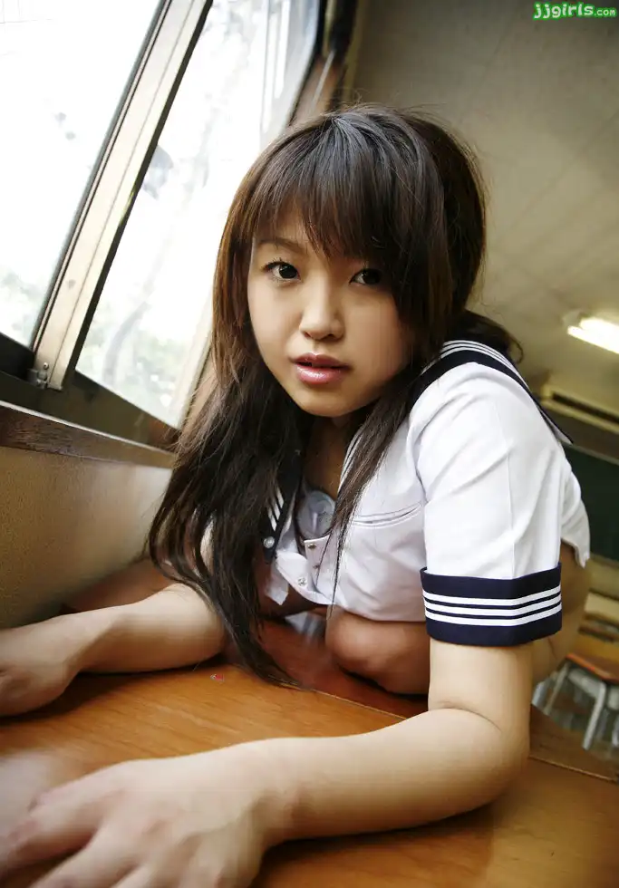 真咲南朋第72張寫真