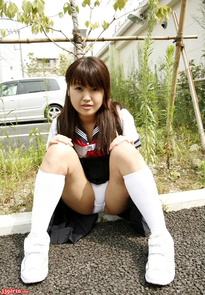 真咲南朋第130張寫真