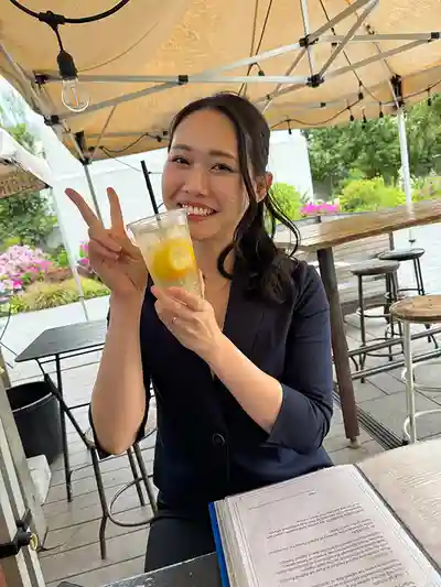 AKDL-351 把同事搞上床的帳號 現在正在追的同事 ~ 三池小春的劇照15