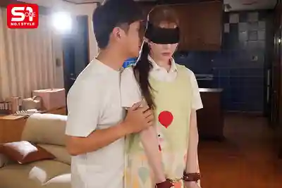 SONE-982 老婆回娘家期間叫了M女專門風俗店 來的居然是兒子幼兒園的美女老師！抓住把柄後極限深喉、掐脖、強制內射 3天SM調教爲所欲爲！～ 楓富愛 的劇照8