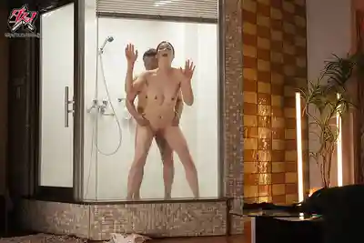 DASS-805 出差遇暴雨和討厭的上司相部屋 喝醉後從天亮到天黑汗水淋漓唾液交纏中出做到爽翻 ~ 白峯美羽  的劇照3