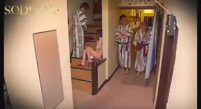 START-423 【特典版】那須鹽原溫泉！I罩杯巨乳大學生只圍一條浴巾闖入男湯挑戰 HARD ~ 小笠原菜乃的劇照6