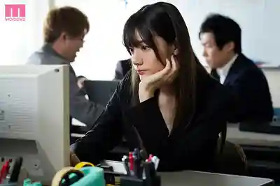 MIDA-407 新型媚藥！美腿高傲女捜査官 直擊子宮深處的媚藥讓她理性崩潰被幹到痙攣監禁的72小時鬼畜地獄 ~ 宮下玲奈 的劇照10