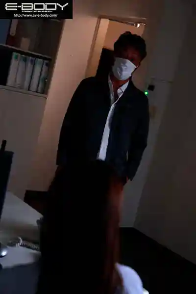 EBWH-289 一旦被發現就完了 社內匿名舉報被人揭穿的巨乳OL終被報復 剝光衣服J杯爆乳被人狠狠的幹 ~ 小椋光 的劇照13