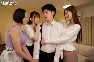 HNTRZ-016 畢業典禮後的成人禮 三位超騷熟女姐姐送上的淫蕩的禮物 全方位極品技巧榨幹精子的後宮 ~ 黑川堇,葵百合香,明裏友香 的劇照13