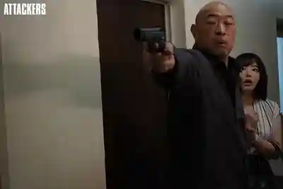 ADN-737 黑色情人契約 不知不覺愛上的男人竟是黑道大哥 ~ 三宮椿的劇照5