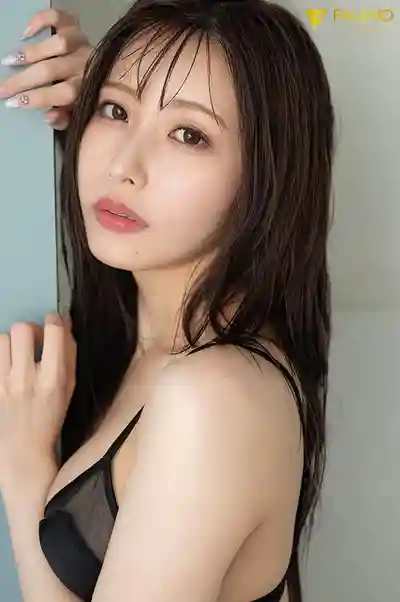 FNS-053 RARA電擊移籍 美貌依舊的她展現全新的自己 ~ RARA 的劇照11