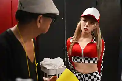 NMSL-029 高潮再多也不夠!超淫蕩文學美少女再現AV ~ 美澄玲衣 的劇照2