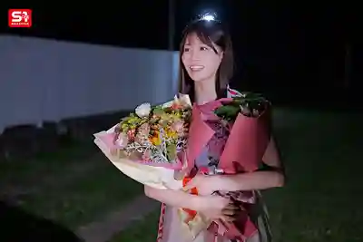 SNOS-033 真粉感謝祭引退作 和我比賽贏了就讓你幹 為了引退認真面對粉絲的泥濘淚水體液橫飛SEX運動會 ~ 未步奈奈的劇照14