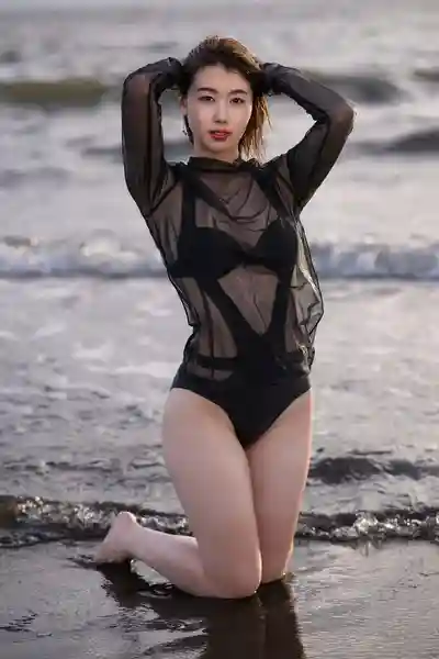 結城花乃羽第19張寫真