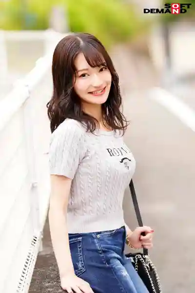 MOGI-147 性癖太過極端反而憧憬正常做愛的抖M美女初撮 六本木知名美容店前臺接待 24歲 ~ 白石せいら 的劇照13