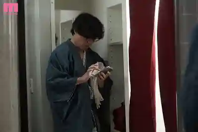 MIDA-472 鬱悶勃起NTR 最胸Jcup寫真偶像女友的手機被我偷看後...社長的絕倫活塞讓她高潮瘋狂 小穴逆流精液的胸糞自拍衝擊影像 ~ 五條戀 的劇照12