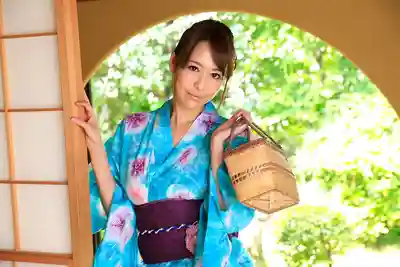 1PON-020318_641 和服美魔女 ~ 朝桐光 的劇照19