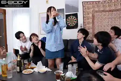 EBWH-295 在炮房被粗暴狠幹還爽到比耶微笑簡直瘋了 最愛的巨乳女友被大學社團男生們寢取超嗨 ~ 莉莉遙香 的劇照9