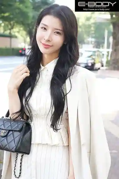 EYAN-210 新人出道！海外緊急歸國 火辣身材的亞洲超模震撼 AV DEBUT ~ 東雲椿 的劇照9