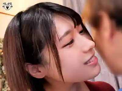 VENX-359 「看那麼久！這麼想摸我的胸？」巨乳叔母用耳邊低語誘惑姪子的貼身性愛 白雪美月的劇照9