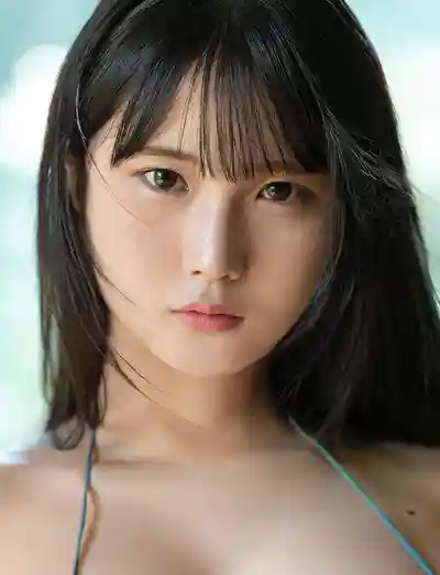 本月出道女優: 望月円 封面