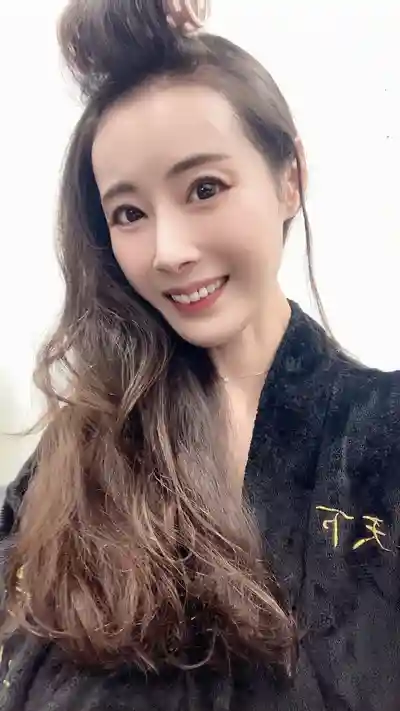 森下美緒封面照片寫真