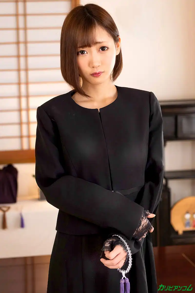 山岸真理第111張寫真