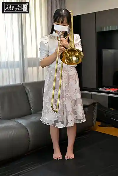 MISM-429 149公分嬌小長號手挑戰30公分極限後庭擴張的劇照10