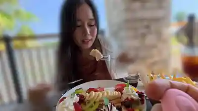 CEMD-799 無罩豐滿大奶妹的甜蜜約會 第三彈 ~ 塚田詩織的劇照14