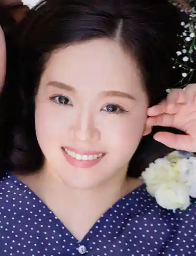  四季島澪封面照片寫真