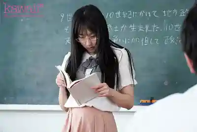 CAWD-926 同學快看 這是老師的奶子哦 地味實習女教師和學生獨處時露出巨乳誘惑 ~ 糸井瑠花 的劇照14