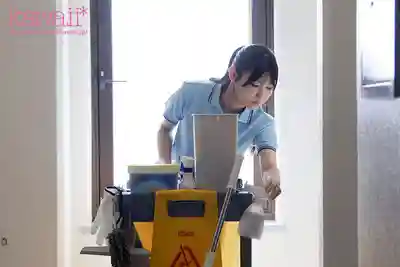 CAWD-942 全國顏值最高身材最棒的大樓清潔員下海拍片！54cm纖腰美巨乳 ~ 小泉楓的劇照14