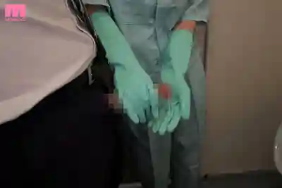 MIDA-504 地味清潔員被大屌挑逗 嘴上說不要身體卻很誠實 上班時間主動張開小穴求中出的隱藏色慾不滿人妻 ~ 天宮花南的劇照9