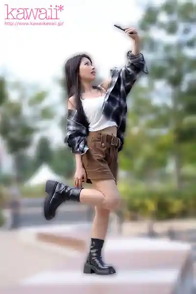 CAWD-937 一本新人！外表純情下的騷貨真面目 性經驗真的只有1次？網紅女大生(H罩杯)突然中出體驗出道【1本限定】~ 重盛れいか 的劇照13