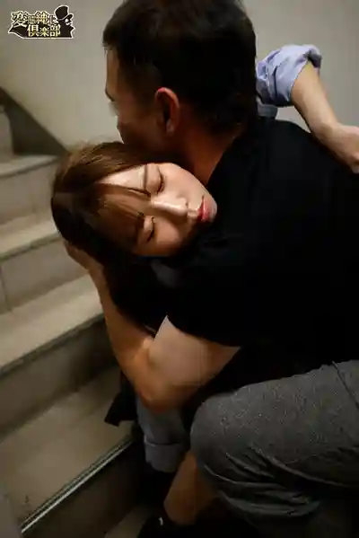 CLUB-900 尾偷拍JK少女 下藥迷奸沉淪快感的鬼畜侵犯 ~ 天羽梨梨花 的劇照12