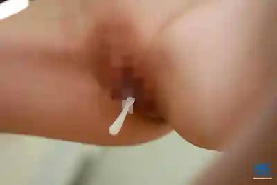 FOCS-298 逆NTR有女友的患者 獻身護士夜襲動彈不得的傷員騎乘位中出 ~ 望月凜音的劇照3