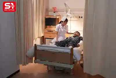 SNOS-096 超體貼巨乳護士用柔軟彈嫩美乳幫你擼到射 異常關心患者的乳交護士 ~ 小日向みゆう的劇照10