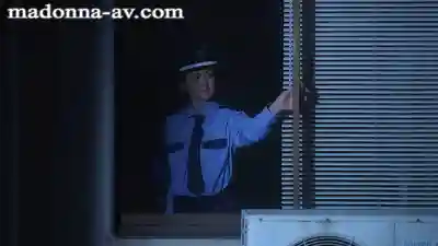 JUR-619 夜間巡邏的人妻保安被潛伏的入侵者們輪⬤到崩潰 ~ 木下凜々子 的劇照10