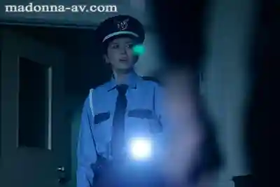 JUR-619 夜間巡邏的人妻保安被潛伏的入侵者們輪⬤到崩潰 ~ 木下凜々子 的劇照8