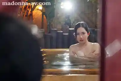 JUR-656 打死也不能讓老婆知道 我把岳母肚子搞大了 兩天一夜溫泉旅行失控中出 ~ 夏目玲香的劇照10