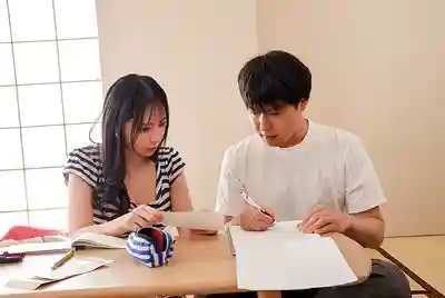 NGOD-315 人妻幫巨根處男鄰居破處 瞞著老公反覆中出的不倫密會 吉澤友貴的劇照16