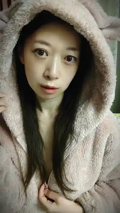 三雲彩葉第8張寫真