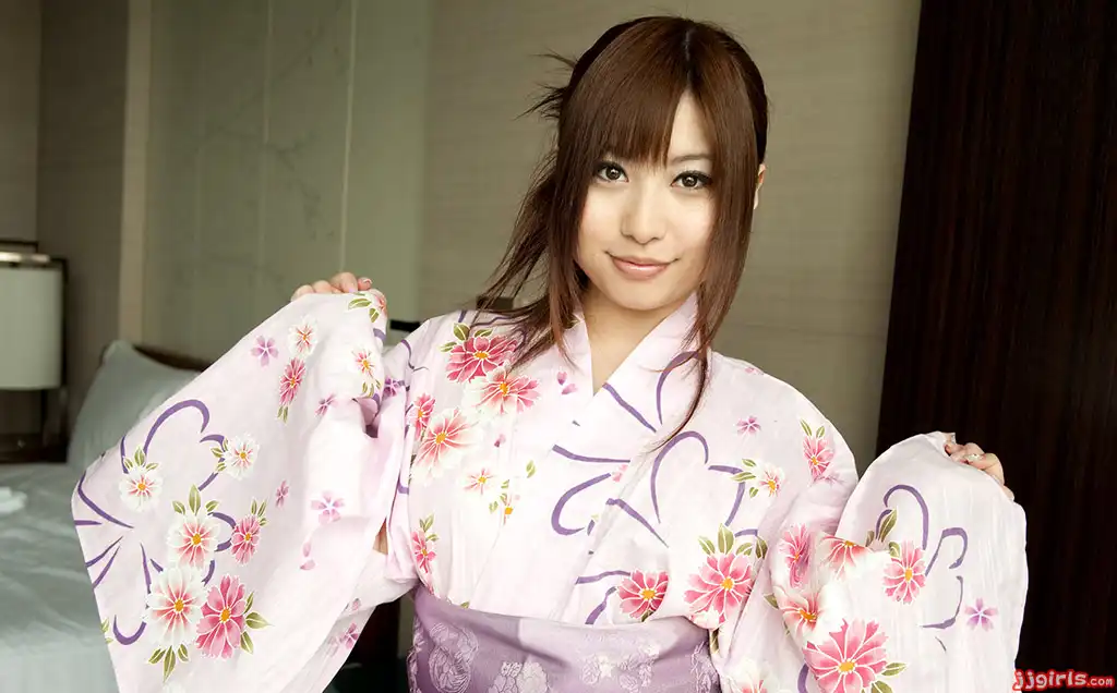 成瀬心美第868張寫真